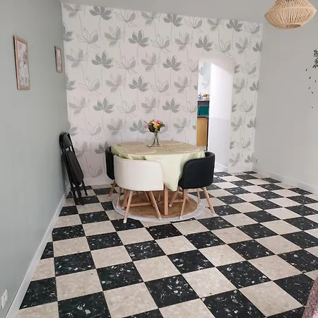 Holiday home Jolie Maison *